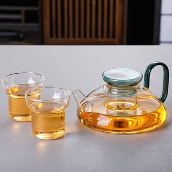 Ceainic din sticlă colorată, cu filtru și separare ceai-apă, design modern simplu pentru uz casnic