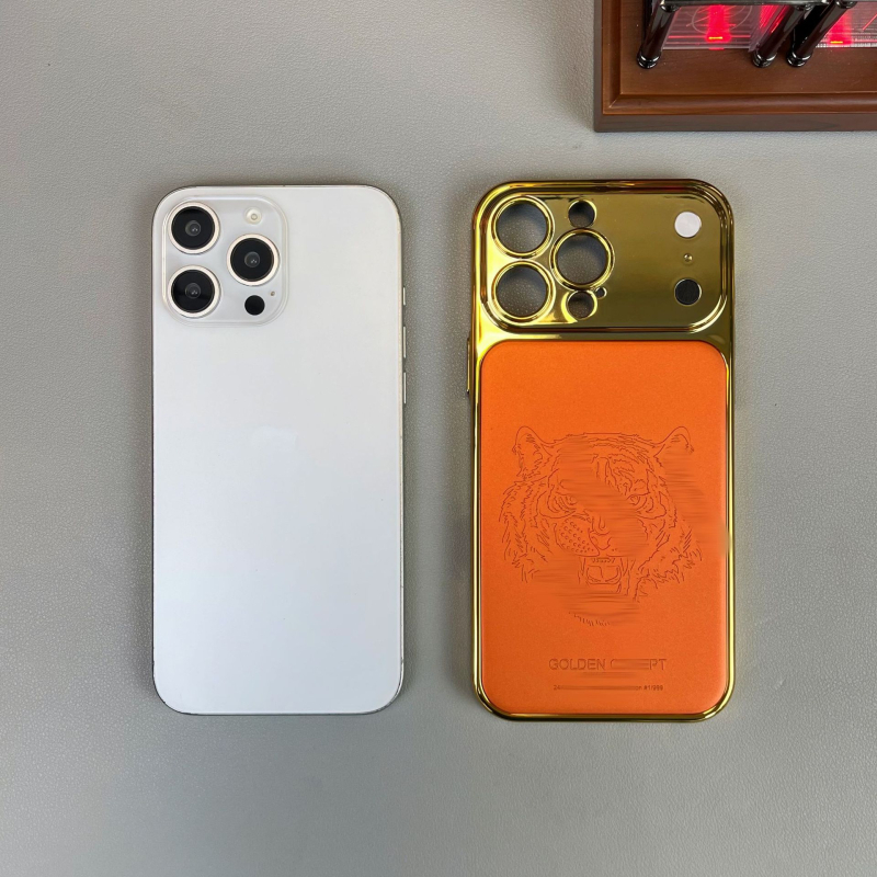 Luksuzni zaštitni kućište s elektropoliranom zlatnom tigrovom glavom za iPhone 17 Pro Max, kompatibilno s iPhone 16 i modelima 15/14/13