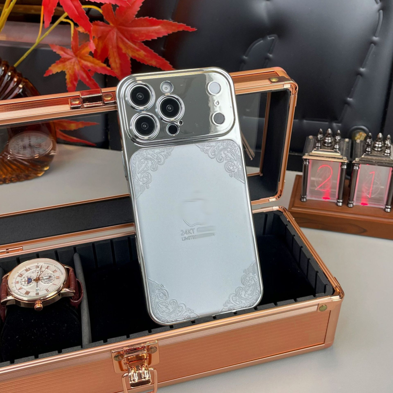 Luksuzni zaštitni kućište s elektropoliranom zlatnom tigrovom glavom za iPhone 17 Pro Max, kompatibilno s iPhone 16 i modelima 15/14/13