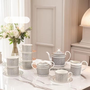 Set de cafea din porțelan osos, 15 piese, în stil european, cu model de căruță trasă de cai, cești, farfurioare, ceainic, zaharniță și recipient de lapte