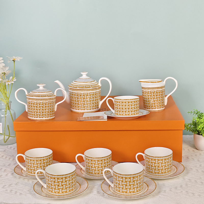 Set de cafea din porțelan osos, 15 piese, în stil european, cu model de căruță trasă de cai, cești, farfurioare, ceainic, zaharniță și recipient de lapte