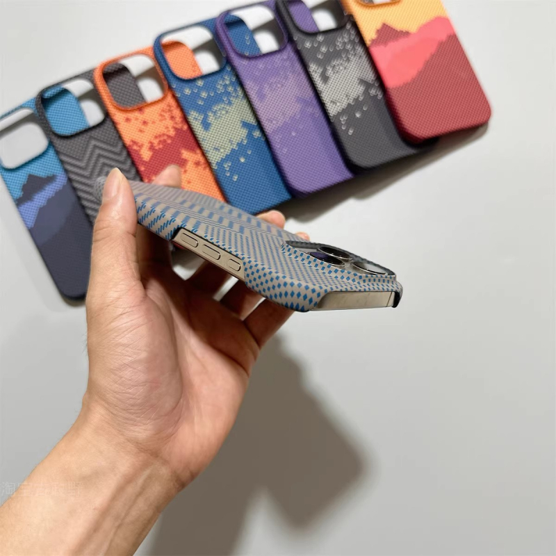 Torbica s Kevlar teksturom za iPhone 17, mat finiš, magnetska zaštita od padova