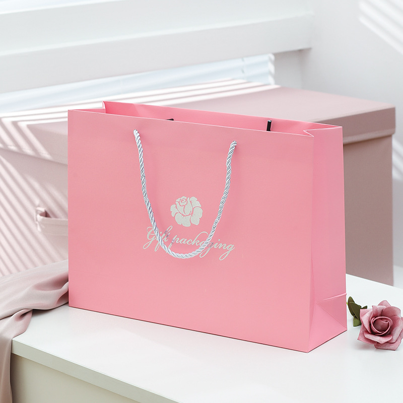 Cutie de ambalare pentru sutiene cu eșarfă de mătase și cutie cadou - cutie din carton color, cutie tip pernă, logo personalizat