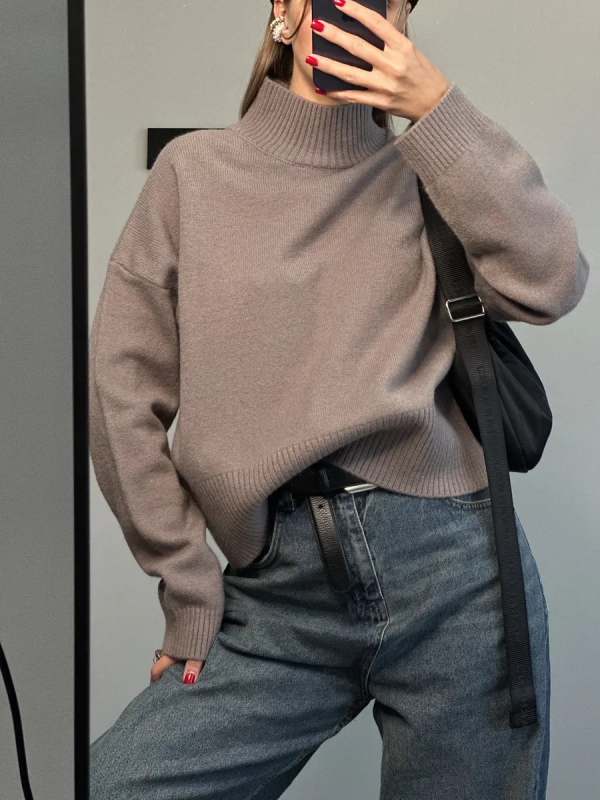 Női oversized kapucnis kötött pulóver, lazán szabott