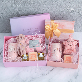 Cutie cadou roz în stil Ins, pentru lenjerie și produse cosmetice, cu efect marmură, cutie goală