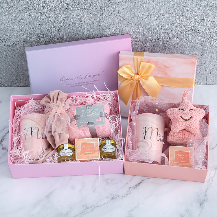 Cutie cadou roz în stil Ins, pentru lenjerie și produse cosmetice, cu efect marmură, cutie goală