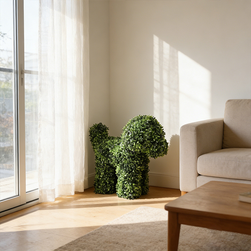 Gazon artificial cu sculpturi realiste de animale mici pentru decor de grădină, amenajări exterioare