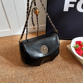 Ženska Cloud torba s kožnim dojmom, mini crossbody torba s lancem, proljeće-ljeto 2025