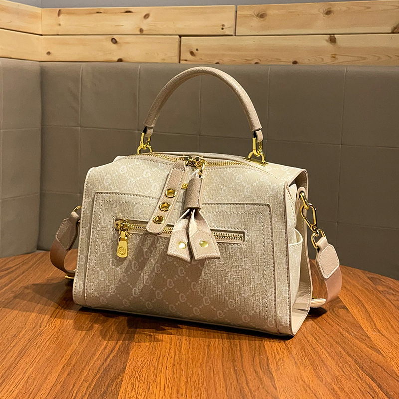 Ženska torbica Boston u obliku jastuka – lagana luksuzna, mala, crossbody, ljetna moda 2025