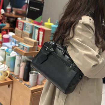 2025 nova kožna crossbody torba, elegantna i svakodnevna s velikim kapacitetom