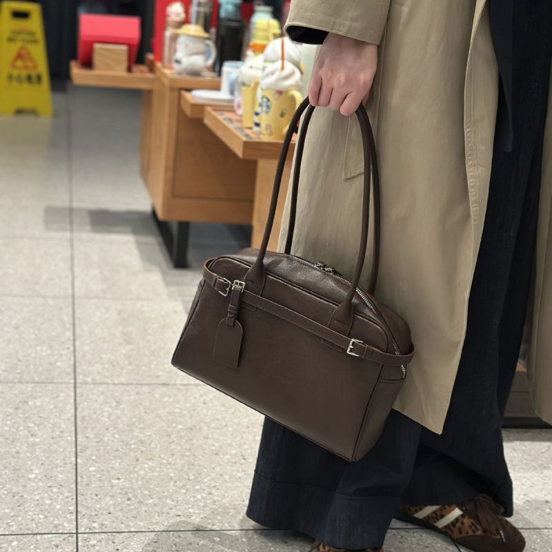 2025 nova kožna crossbody torba, elegantna i svakodnevna s velikim kapacitetom