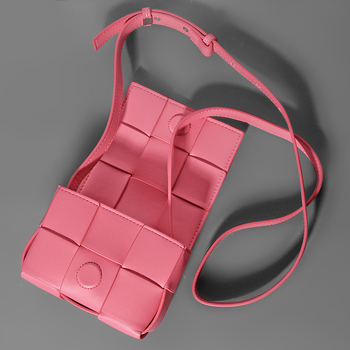 2026 mini pletena torbica za ruž s kravlje kože, mekana koža, crossbody s jednim naramenicom, karirani vzor, mala torbica, luksuzan izgled