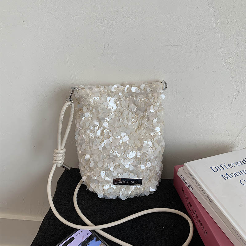 2025 nova sezona slatka sjajna mini crossbody torbica za žene, s pretincom za telefon, PVC materijal