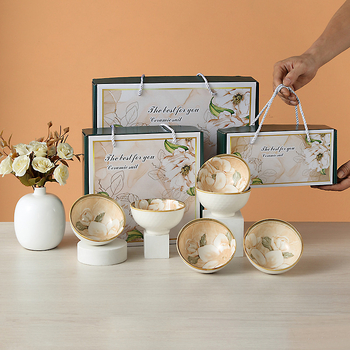 Set de boluri din porțelan cu camelia — farfurii de servire moderne, diametrul 10-11 cm, potrivit pentru microunde
