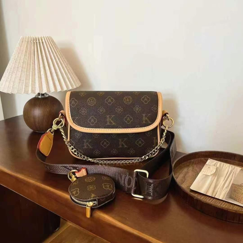 Gutiko 2024 Korejskog stila sedlast torba s lancem, blok boja, crossbody torba