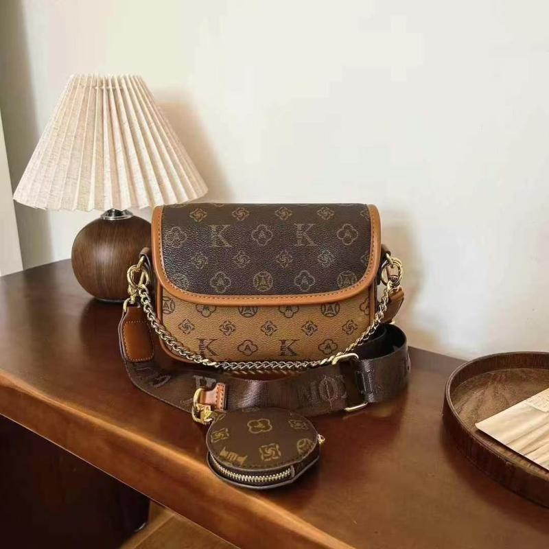 Gutiko 2024 Korejskog stila sedlast torba s lancem, blok boja, crossbody torba