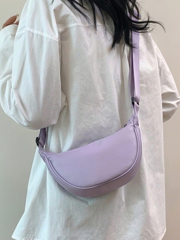 Torba u korejskom stilu u obliku polumjeseca, novo 2026. model, sedlasta torba od PU kože, mala crossbody torba za žene, minimalistička i vrhunske kvalitete