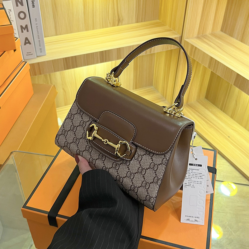 Torba u stilu sedla s horsebitom, ručna drška, 2025 novi model, elegantan stil, kontrastne boje, preko ramena za žene