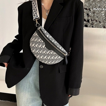 Ženska torbica za struk s denim printom na platnu, široka naramnica, crossbody torba s lančanim detaljem, sedlovog oblika