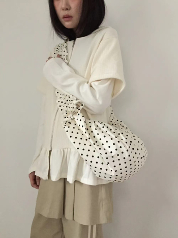 Korejski stil, opuštena kopča na kaišu, plisirana s točkicama, sedlovita torba u obliku polumjeseca за žene, izdanje 2025., svestrana crossbody torba