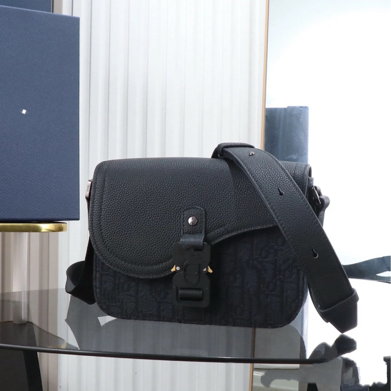 Sedlovita torba od teleće kože i platna s preklopom, messenger stil, za rame ili crossbody