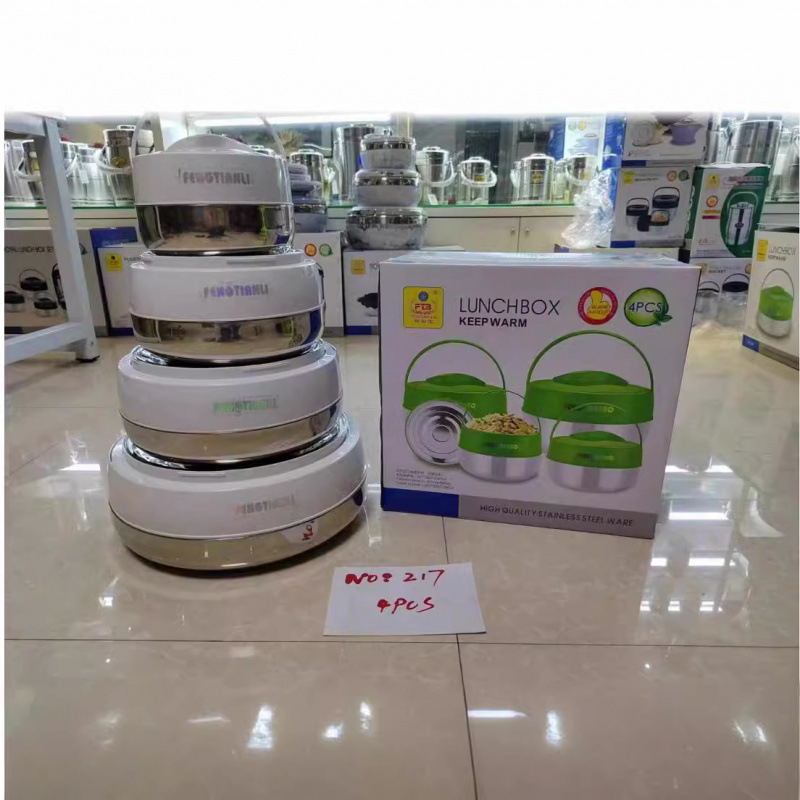 Set de patru oale din oțel inoxidabil izolate, cu izolație din spumă completă