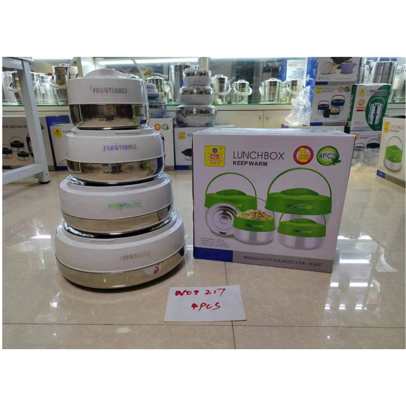 Set de patru oale din oțel inoxidabil izolate, cu izolație din spumă completă