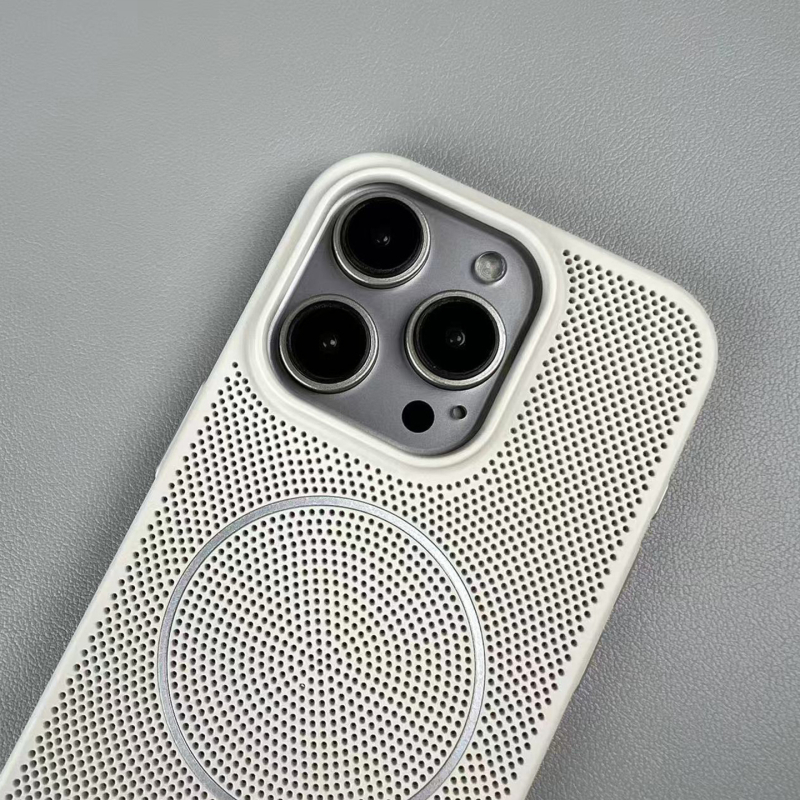 Ultra-tanka tvrda futrola s prozračnom mrežom za hlađenje i magnetskim prstenom, za iPhone 11–14 — otporna na padove i otiske prstiju.
