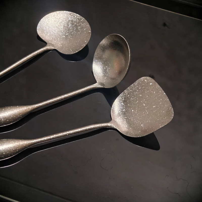 Spatulă din titan pur cu mâner din lemn de trandafir, spatulă pentru ciuperci, ușoară și rezistentă la arsură, ustensile de bucătărie pentru călit și lingură de supă