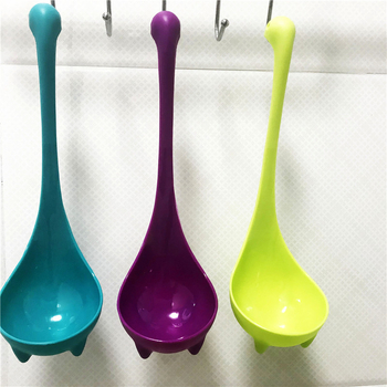 Set din plastic cu mâner lung, pentru agățare; lingură de supă cu monstrul Loch Ness; lingură mare pentru terci ce poate sta în picioare; set de trei piese