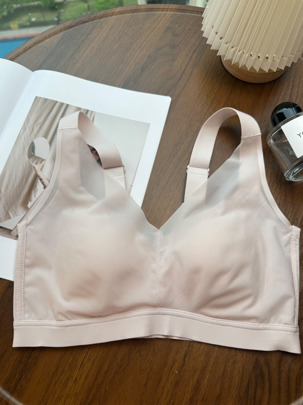 Bešivni grudnjak s latexnim unutarnjim čašicama, Mulberry Silk i Modal smjesa, udoban i prozračan