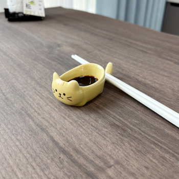 Farfurie ceramică drăguță pentru sos, cu pisică japoneză cu trei flori, model drăguț, pentru sos de soia și oțet