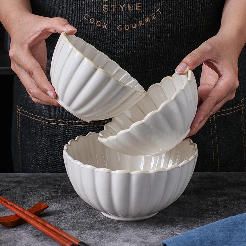 Set ceramic japonez retro cu crizanteme – boluri pentru orez, salată și supă