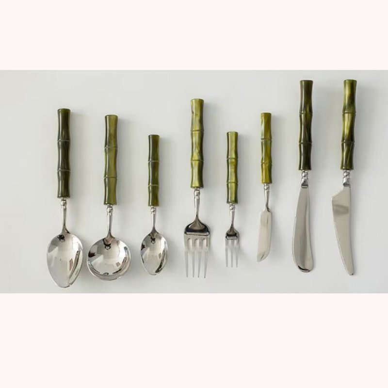 304 oțel inoxidabil, inspirat de design italian, set retro de lux ușor cu mânere din bambus perlat și jade artificial, set cuțit, lingură și furculiță pentru bucătăria occidentală