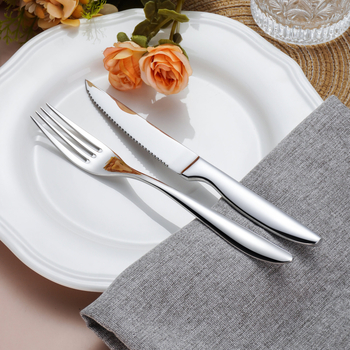 Set tacâmuri din oțel inoxidabil, lustruit oglindit, cuțit și furculiță pentru steak, destinat hotelurilor și restaurantelor occidentale
