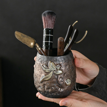 Set ceremonial de ceai din ceramică aurie, cu accente de abanos — șase domni pentru ceai kung fu, accesorii pentru prepararea ceaiului: cuțit de ceai, ac de ceai, clips de ceai