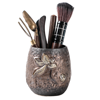 Set ceremonial de ceai din ceramică aurie, cu accente de abanos — șase domni pentru ceai kung fu, accesorii pentru prepararea ceaiului: cuțit de ceai, ac de ceai, clips de ceai