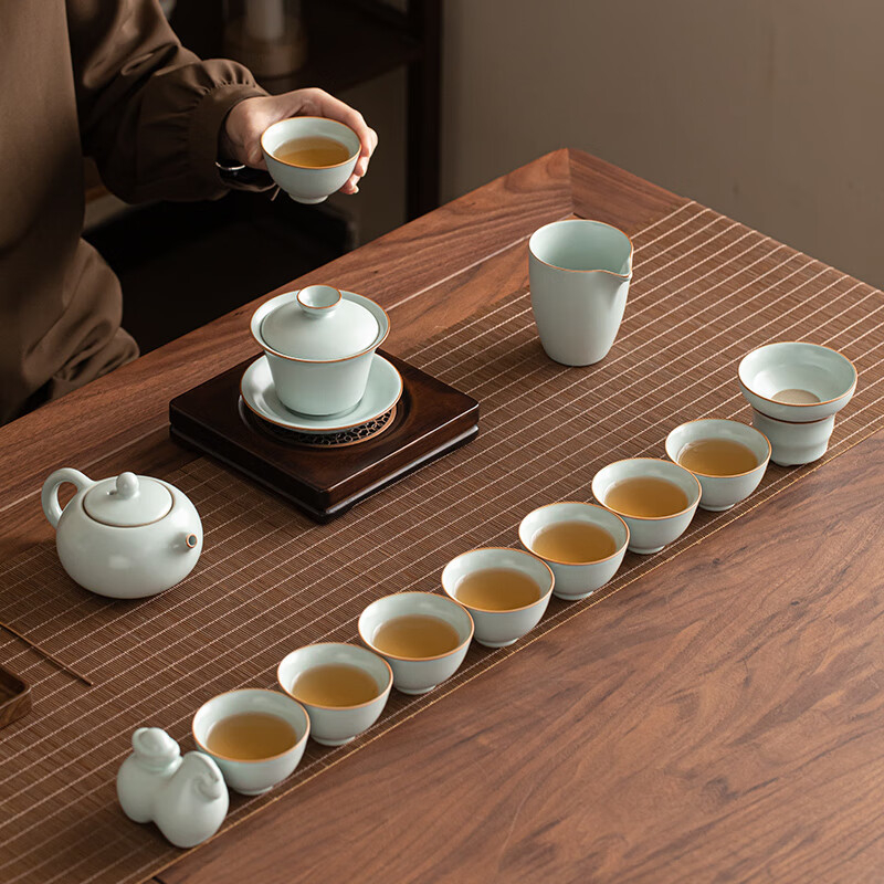 Su's Ceramics Ru-kiln crackle kerámiás Kung Fu teáskészlet lópatkás fedéllel és Xi Shi teáskannával — ajándék készlet