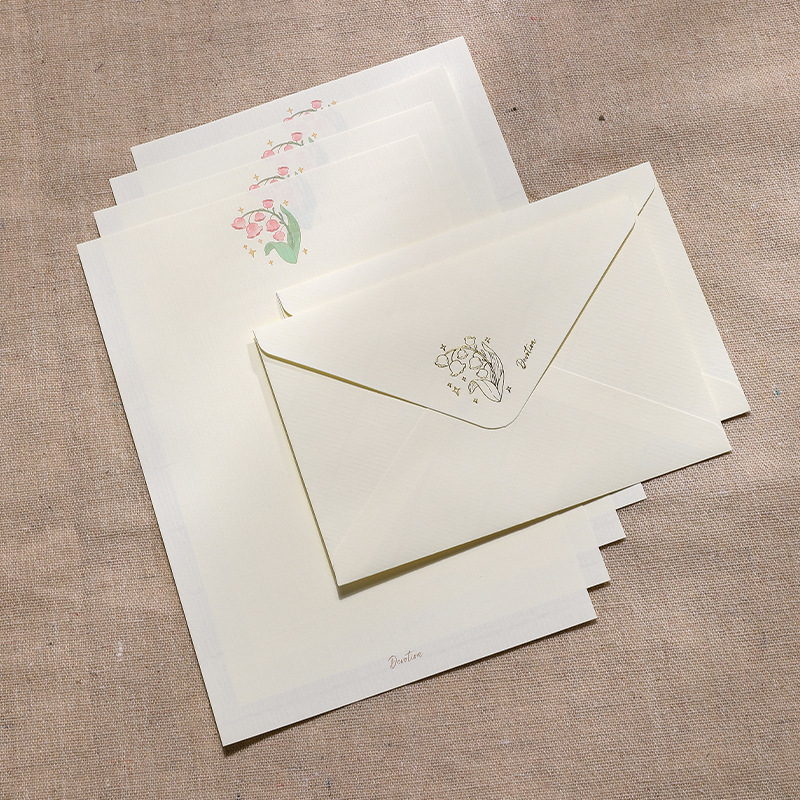 Set de plicuri și hârtie de scris în stil european vintage, design minimalist artistic cu folie de aur, felicitare de ziua de naștere de lux