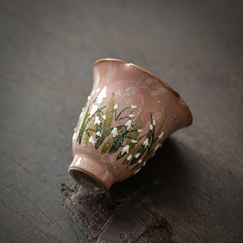 Ceșcuță Gongfu pentru ceai, pictură manuală Lily of the Valley, ceramică, stil chinezesc, cu suport pentru farfurioară