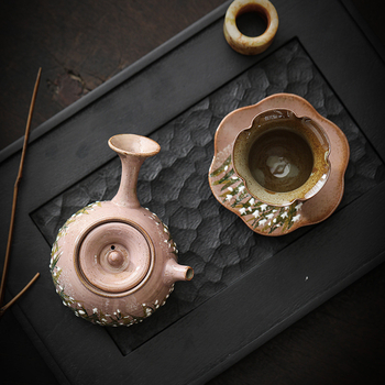 Ceșcuță Gongfu pentru ceai, pictură manuală Lily of the Valley, ceramică, stil chinezesc, cu suport pentru farfurioară