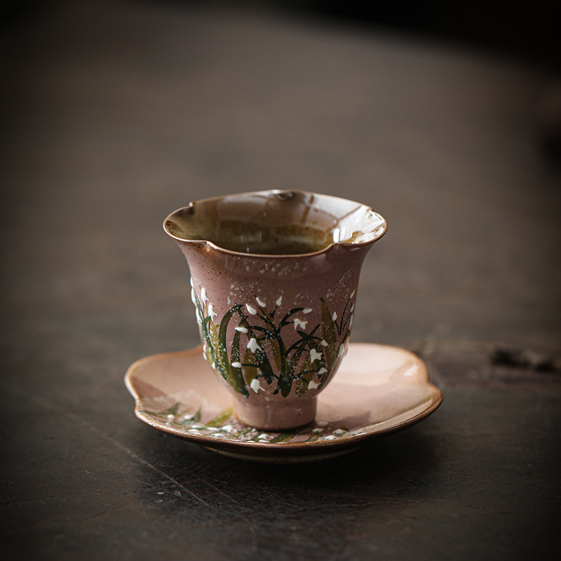 Ceșcuță Gongfu pentru ceai, pictură manuală Lily of the Valley, ceramică, stil chinezesc, cu suport pentru farfurioară
