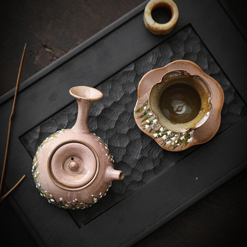 Ceșcuță Gongfu pentru ceai, pictură manuală Lily of the Valley, ceramică, stil chinezesc, cu suport pentru farfurioară