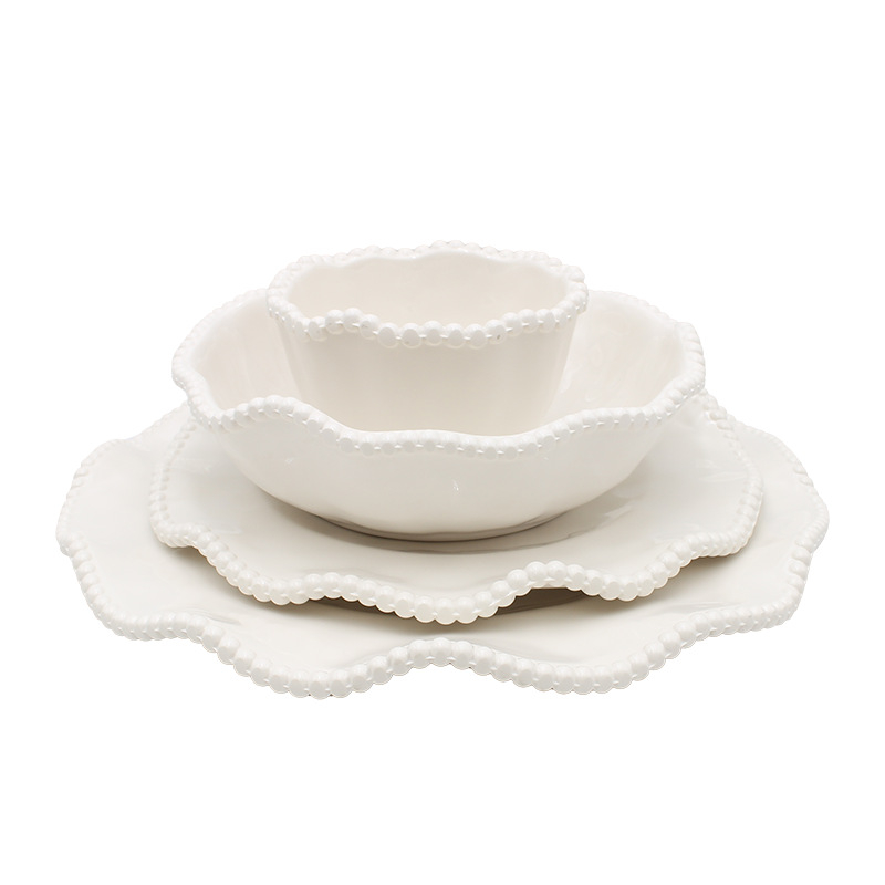 Set de tacâmuri din melamină: cuțit și furculiță, furculițe și linguri pentru desert și salată, boluri din porțelan imitatie, alb, cu decor din mărgele