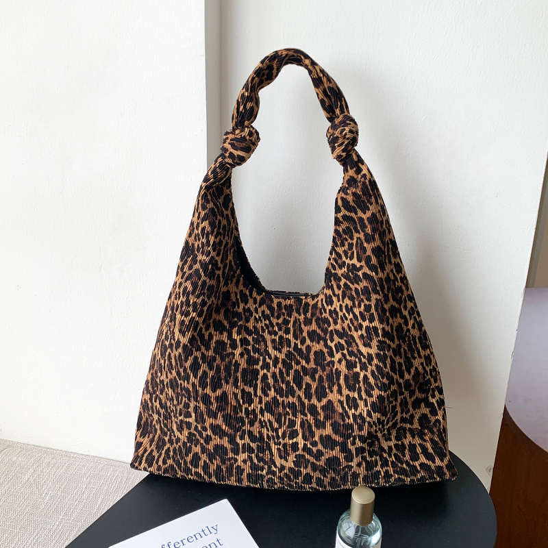 Ženska torba s leopard printom i corduroy materijalom, velika kapaciteta, korejski stil, zima 2025