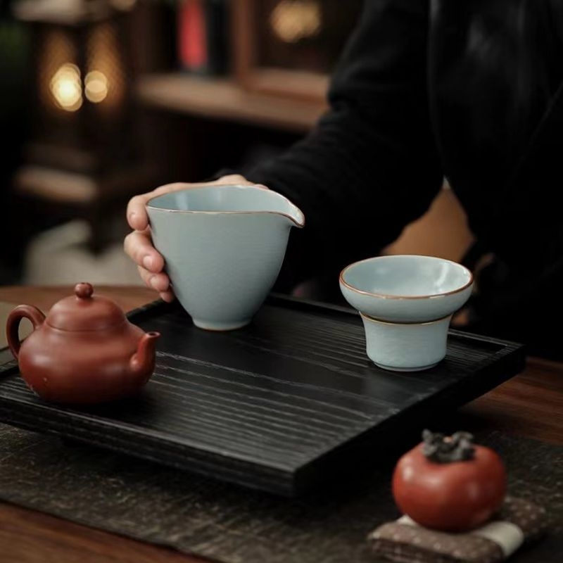 Ceașă roz din ceramică Ru Kiln pentru ceai Gongfu – design unic, înaltă calitate, destinat femeilor