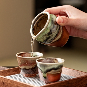 Set de ceai din ceramică, lucrat manual, cu glazură arsă pe lemn, în stil antic, include cupa de distribuție a ceaiului și un recipient pentru ceai pentru ceremonia Gongfu.