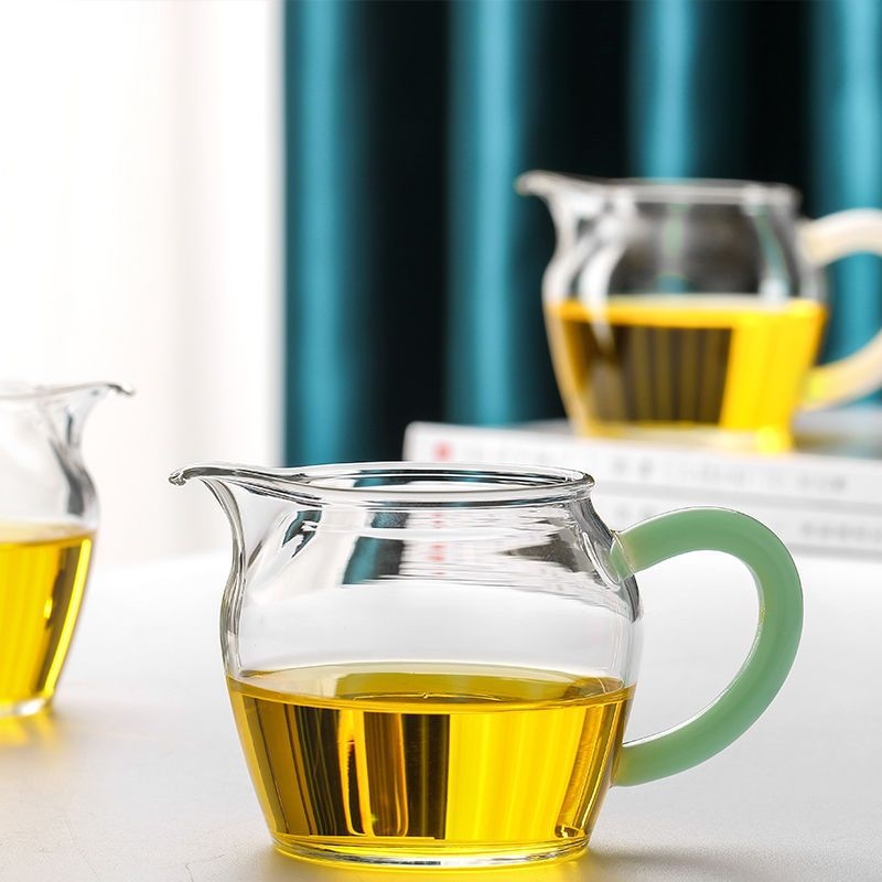Carafă de ceai din sticlă borosilicat de înaltă rezistență, cu mâner colorat, turnare uniformă; set mic Kung Fu ceai cu separator de ceai