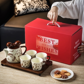 Set ceainic cu flori, cadou – ceramic, cu tavă și cești, pentru 4 persoane