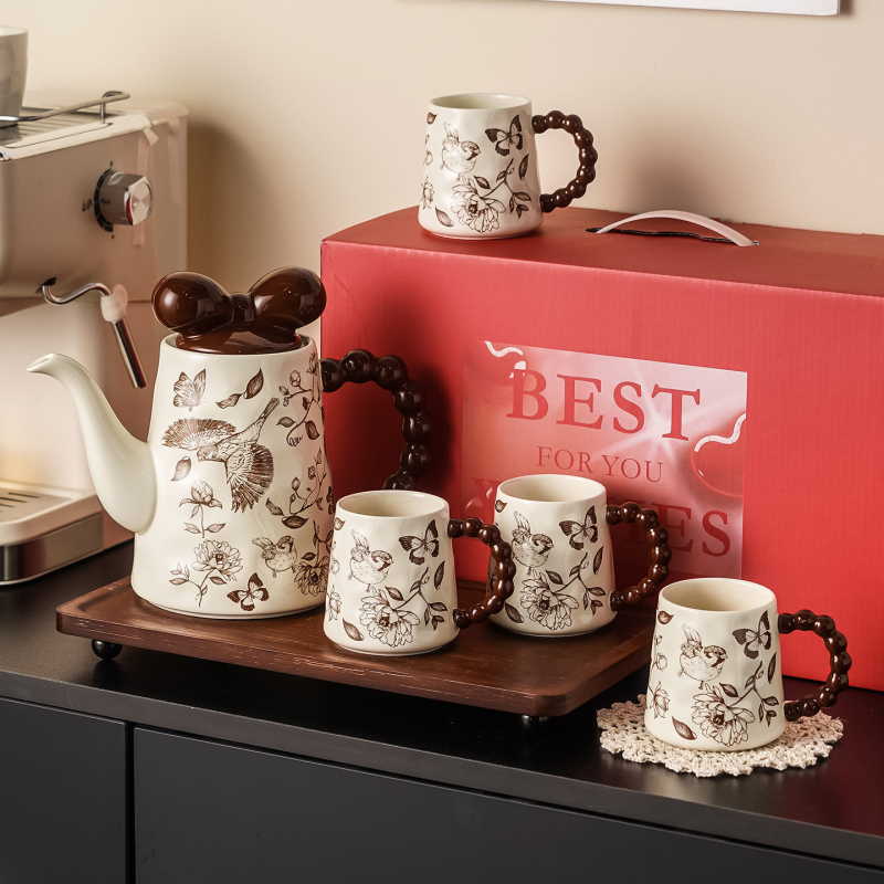 Set ceainic cu flori, cadou – ceramic, cu tavă și cești, pentru 4 persoane